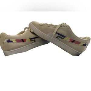 Puma Suede Lace Up  Womens Beige Sneakers Shoes w/ color blocking sz 8.5